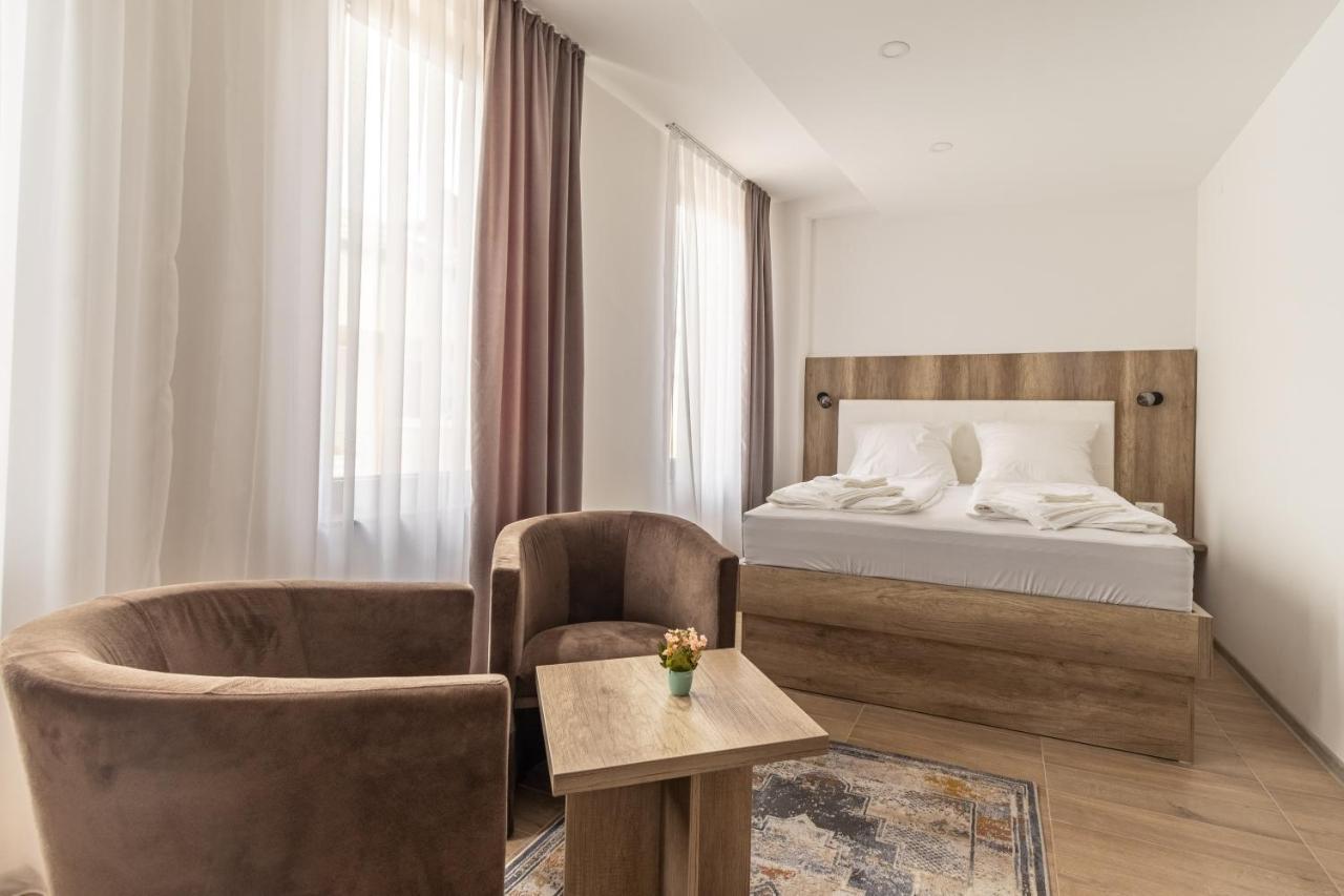 Verdi Rooms Visoko Buitenkant foto